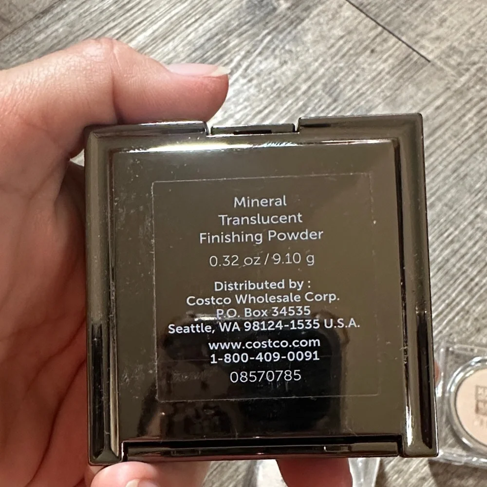 Kirkland Signature Neutral Makeup Set